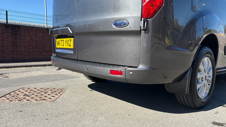 Ford Transit Custom 320 L1 Diesel Fwd 2.0 EcoBlue 170ps Low Roof Limited Van Auto